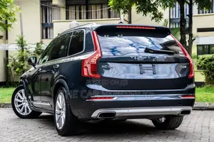 Volvo XC90 T6 Momentum 7 Passenger AWD 2020