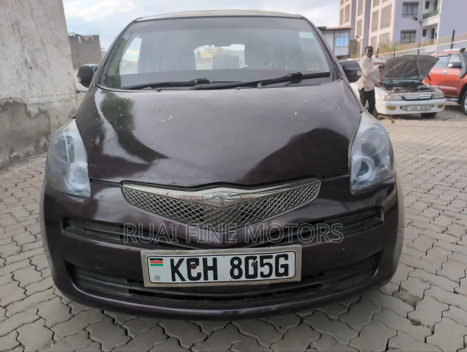 Toyota Ractis 2009 Maroon