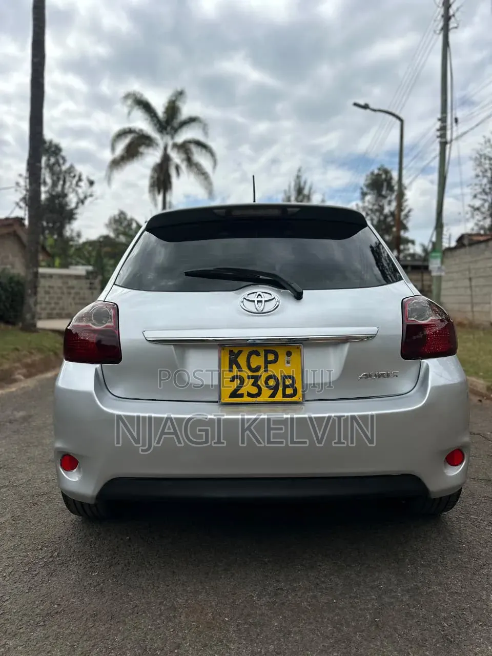 Toyota Auris 2010 Silver