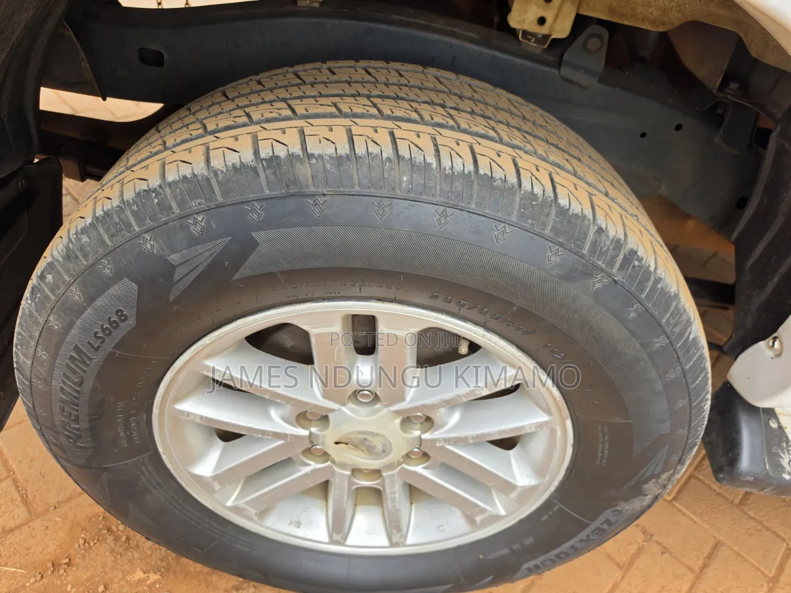 Toyota Hilux 2014 White