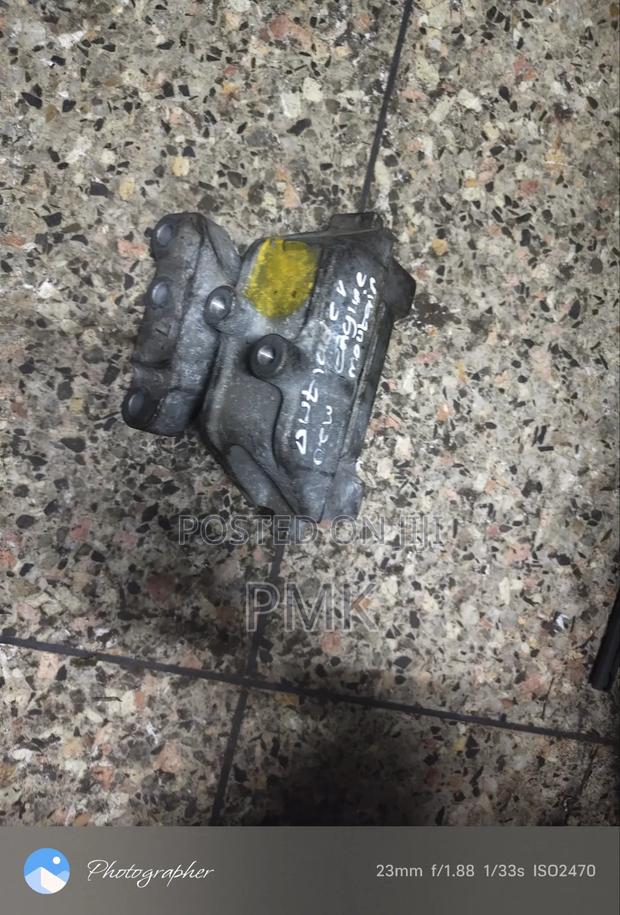 Mitsubishi Outlander Engine Mountain