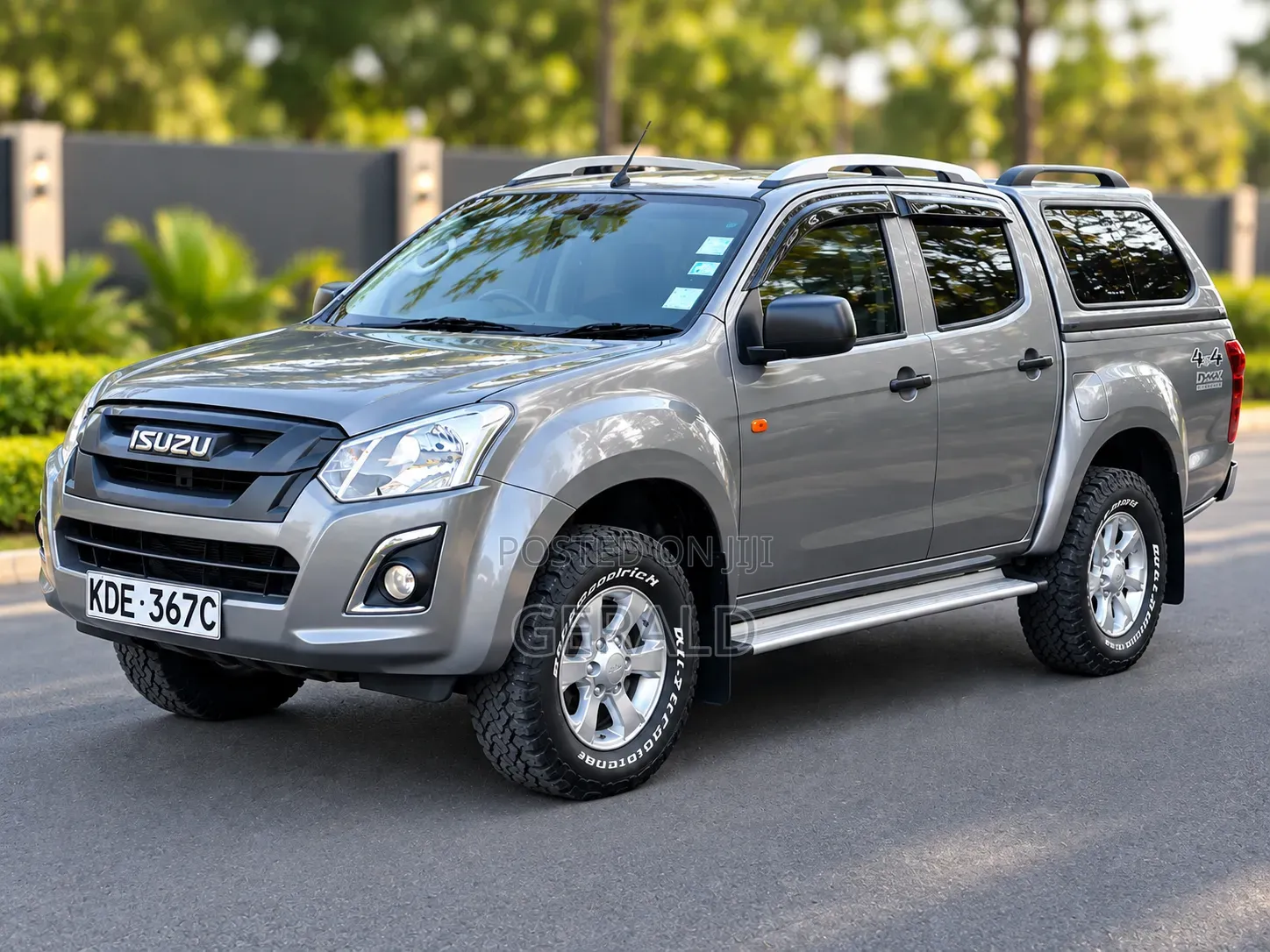 Isuzu D-MAX 2022 Gray