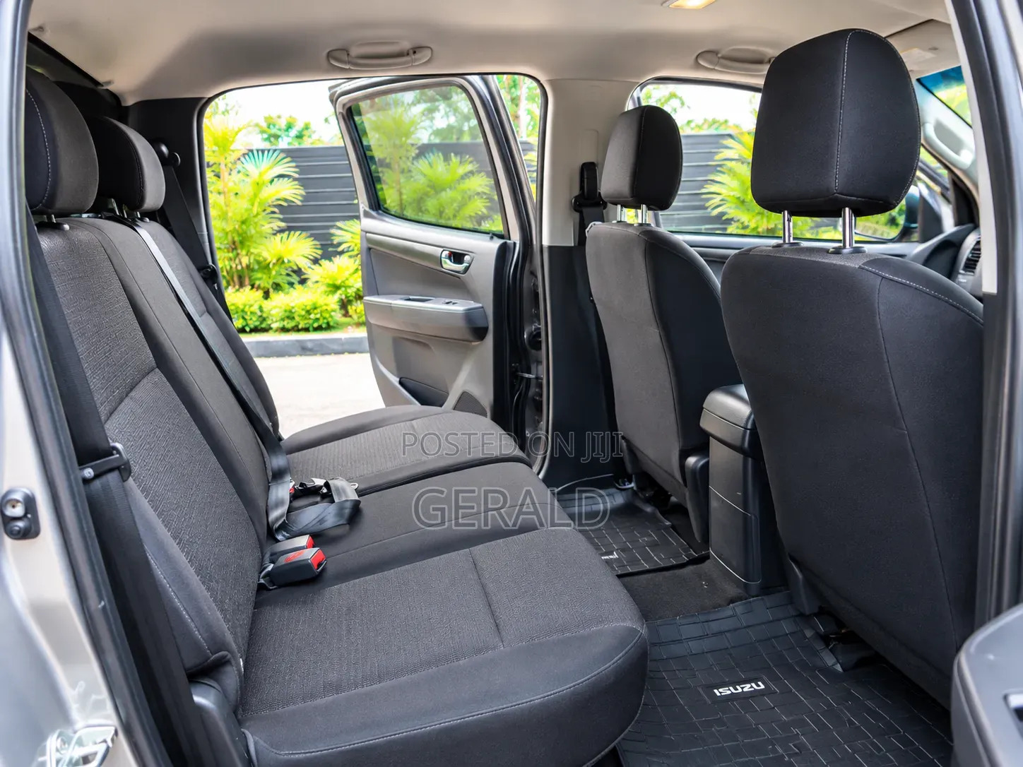 Isuzu D-MAX 2022 Gray