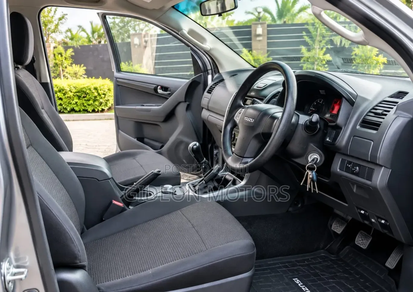 Isuzu D-MAX 2022 Silver