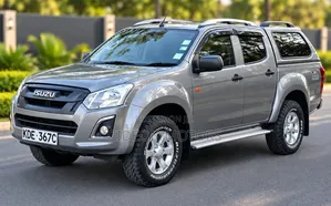 Isuzu D-MAX 2022 Silver