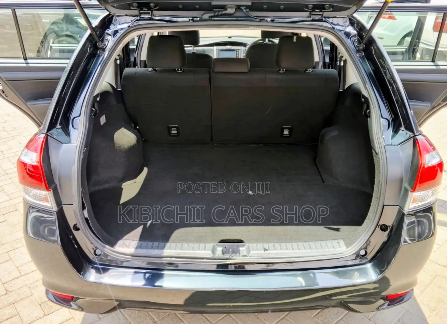 Toyota Corolla Fielder 1.5 Hybrid FWD 2020 Black