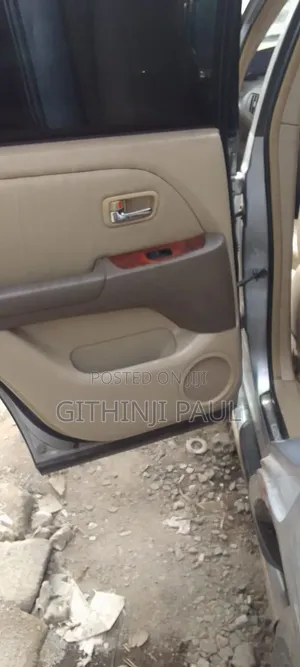 Toyota Harrier 2002 Black