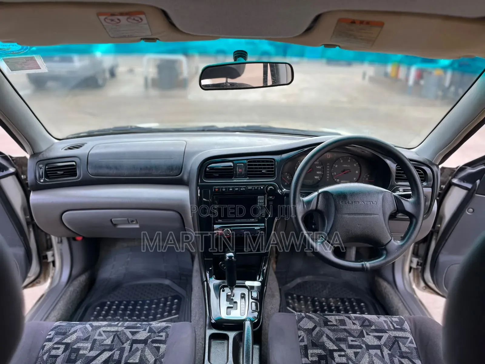 Subaru Legacy 2001 Gold