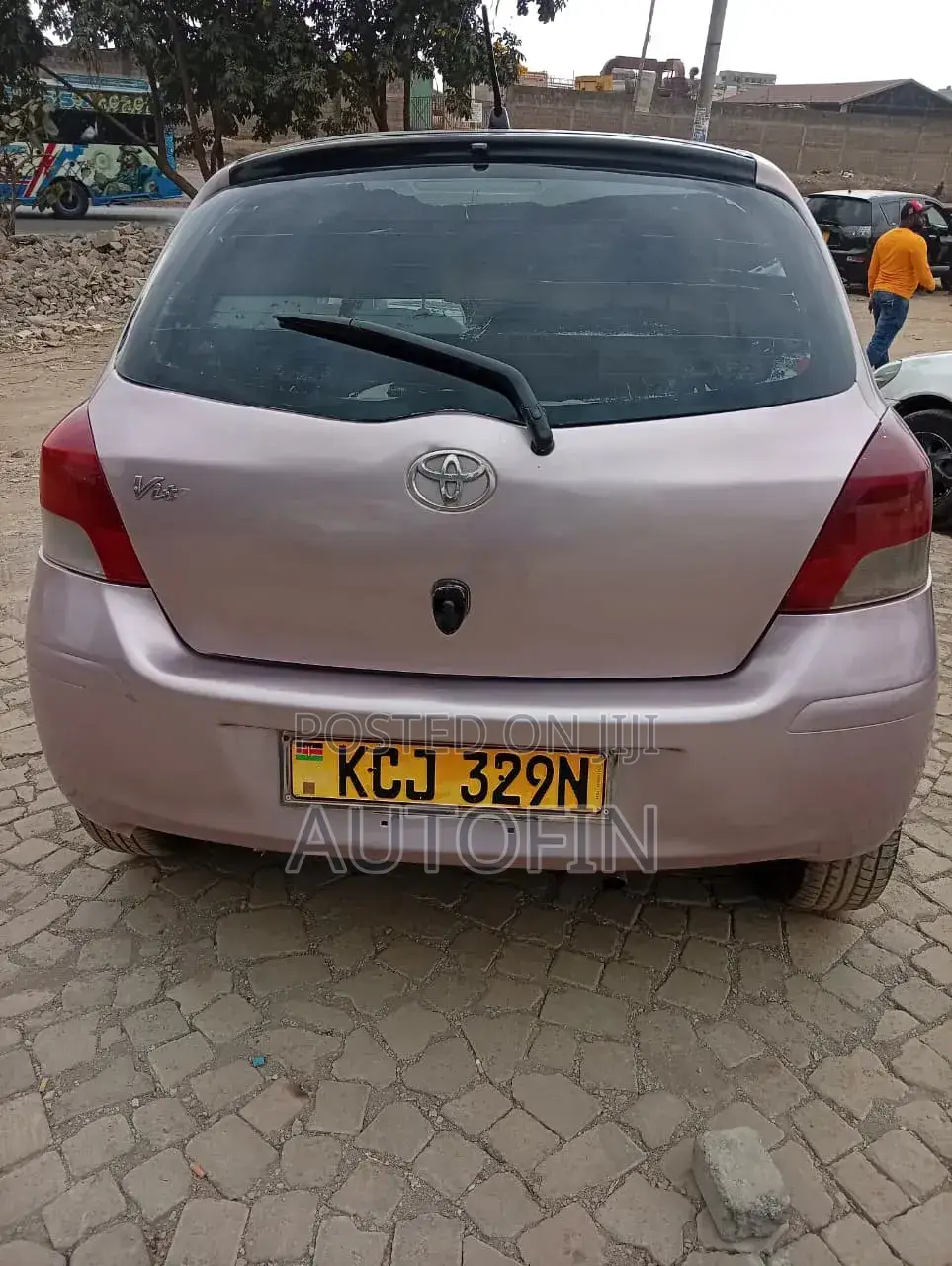 Toyota Vitz 2008 Gold