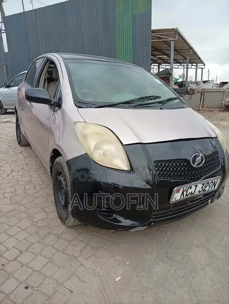 Toyota Vitz 2008 Gold