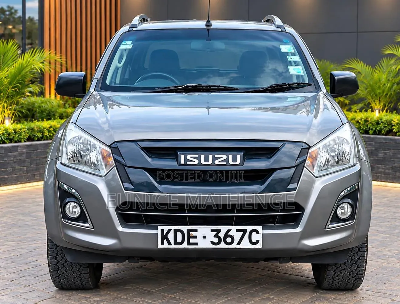 Isuzu D-MAX 2023 Silver