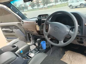 Toyota Land Cruiser Prado 1998 Silver
