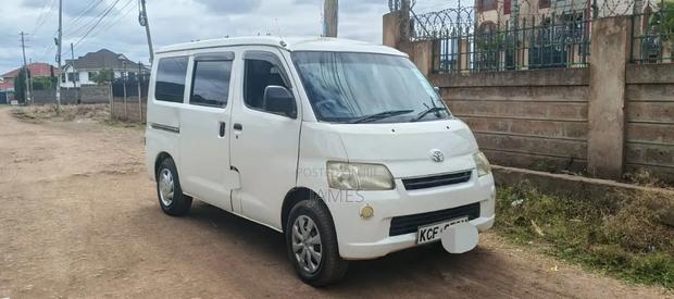 Toyota TownAce 2006 White