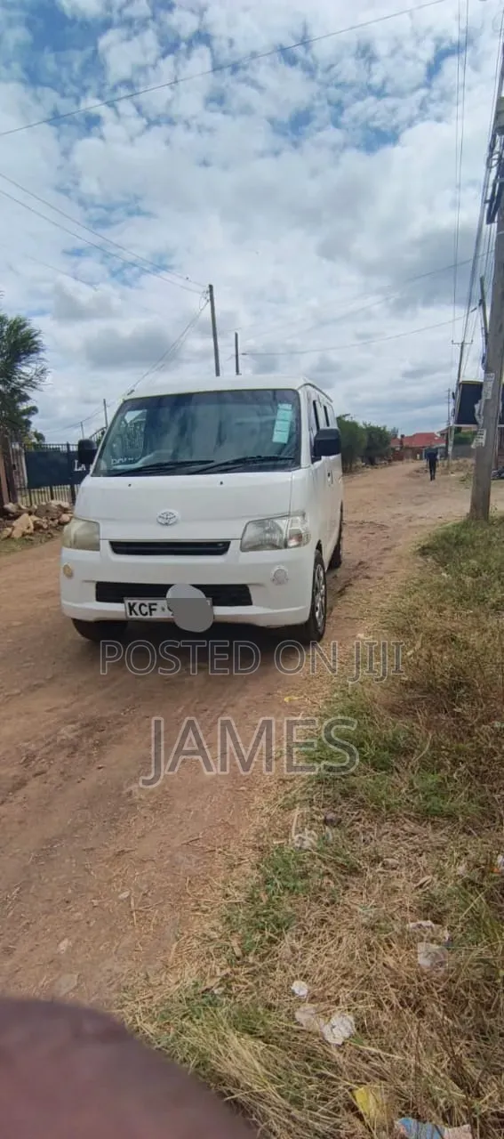 Toyota TownAce 2006 White