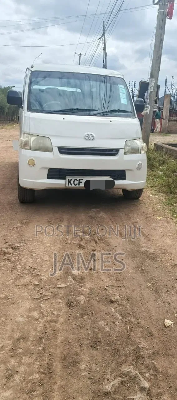 Toyota TownAce 2006 White