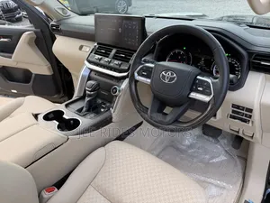 Toyota Land Cruiser Prado 2.8 2023 Black