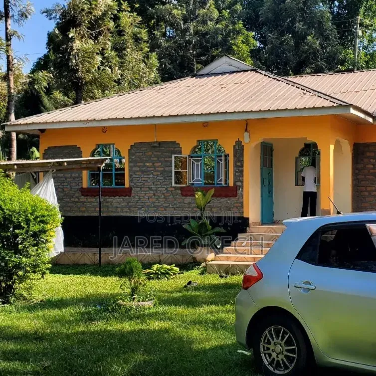 Furnished 6bdrm Mansion in Winyo, East Kamagambo for sale