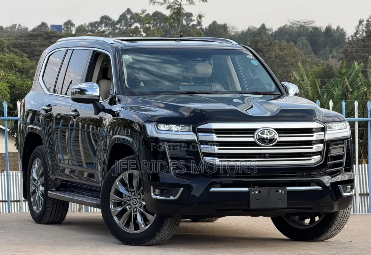 Toyota Land Cruiser Prado 2.8 2023 Black