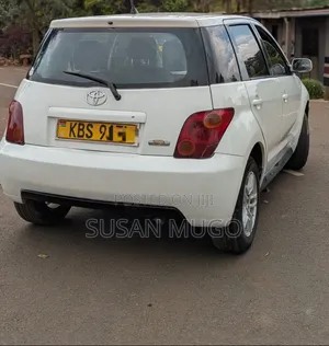 Toyota IST 2006 White