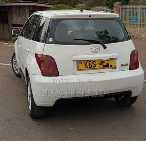 Toyota IST 2006 White