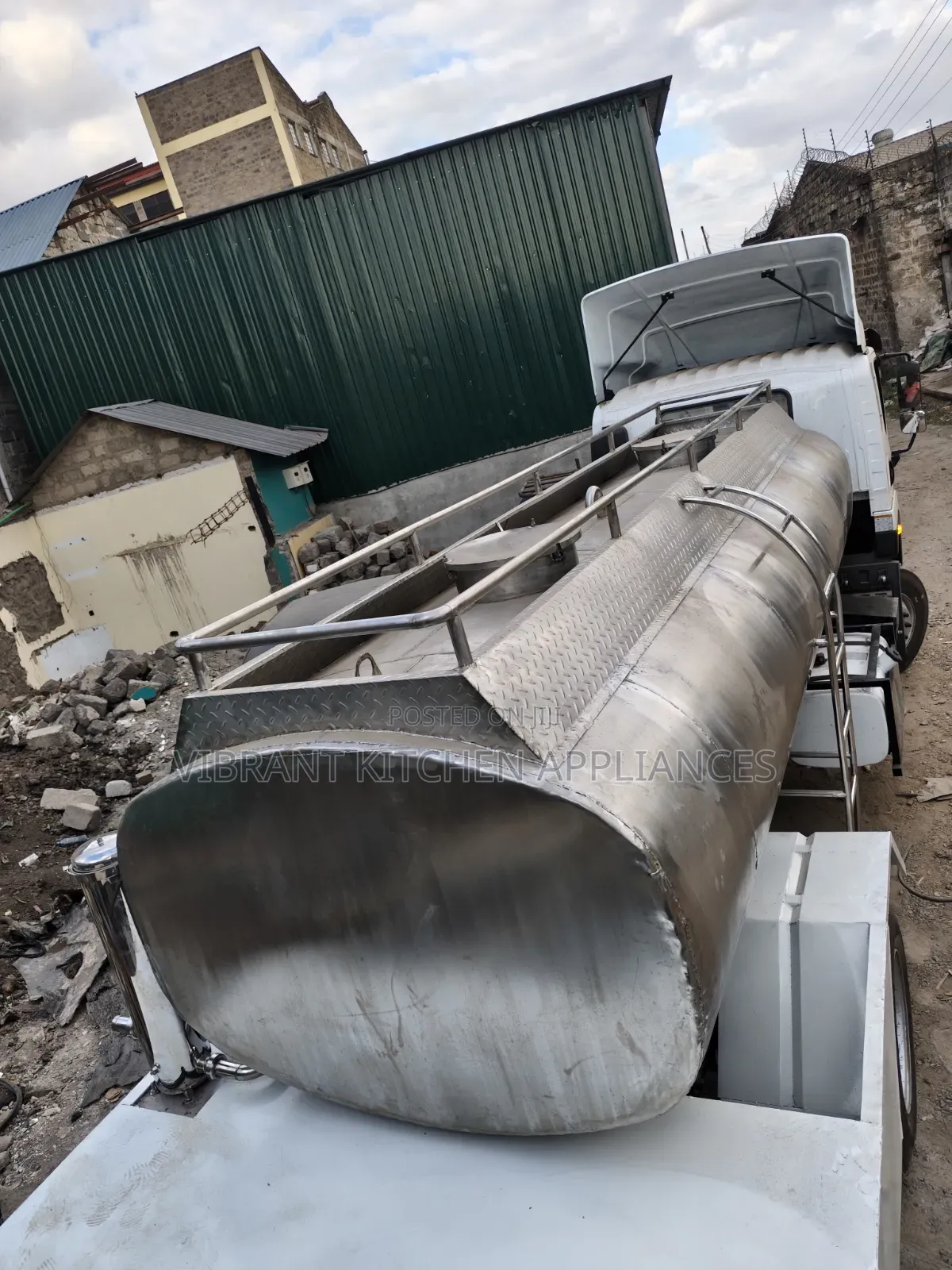 10,000-Litre Stainless Steel Commercial Water Tank