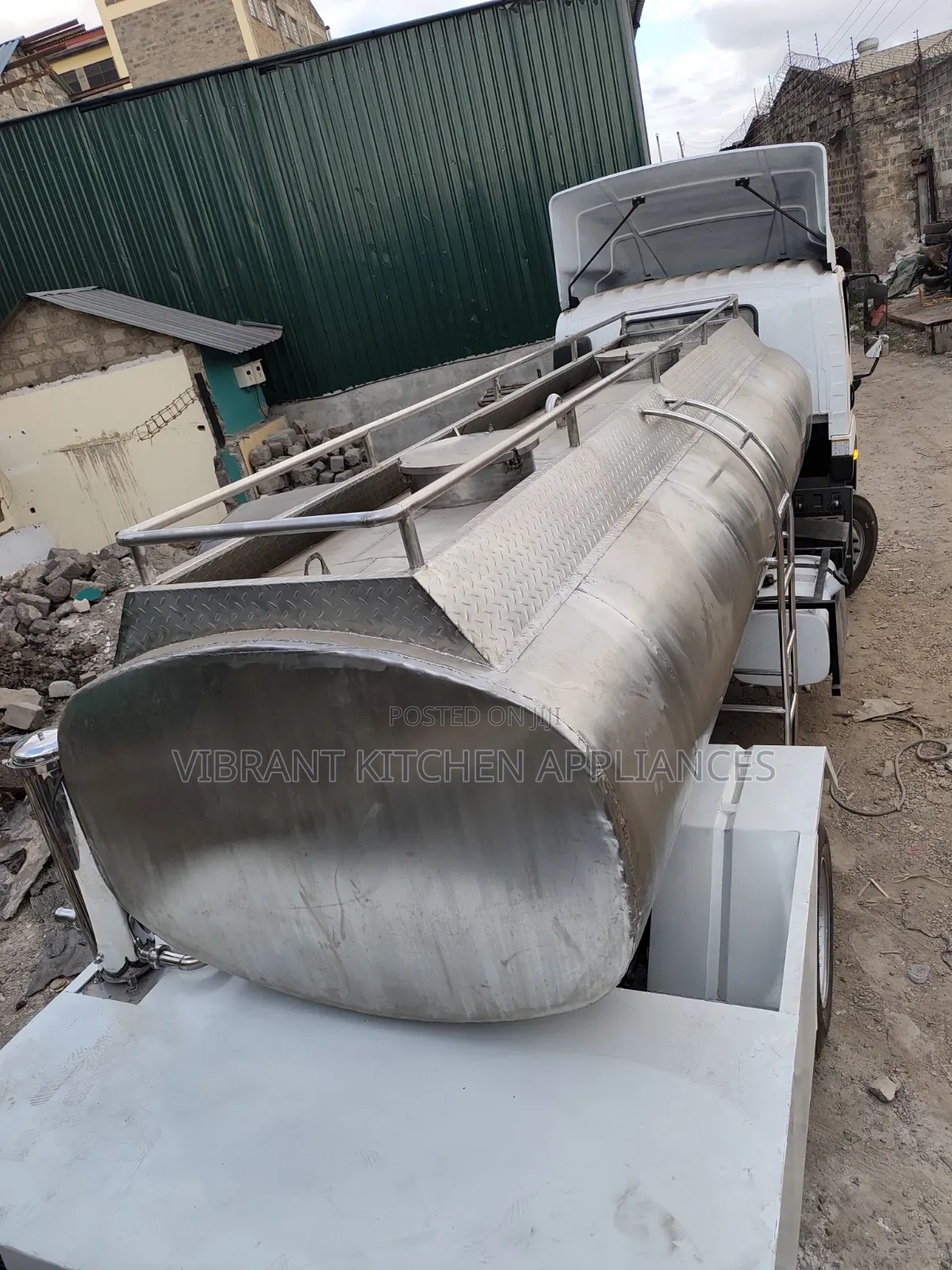 10,000-Litre Stainless Steel Commercial Water Tank