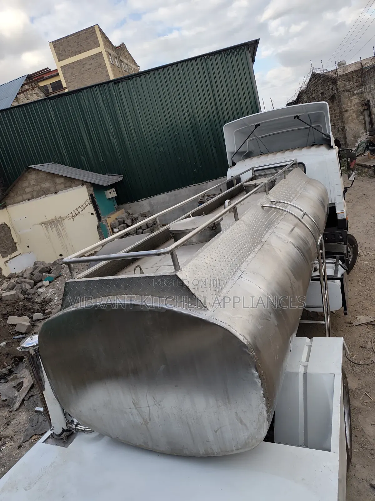 10,000-Litre Stainless Steel Commercial Water Tank