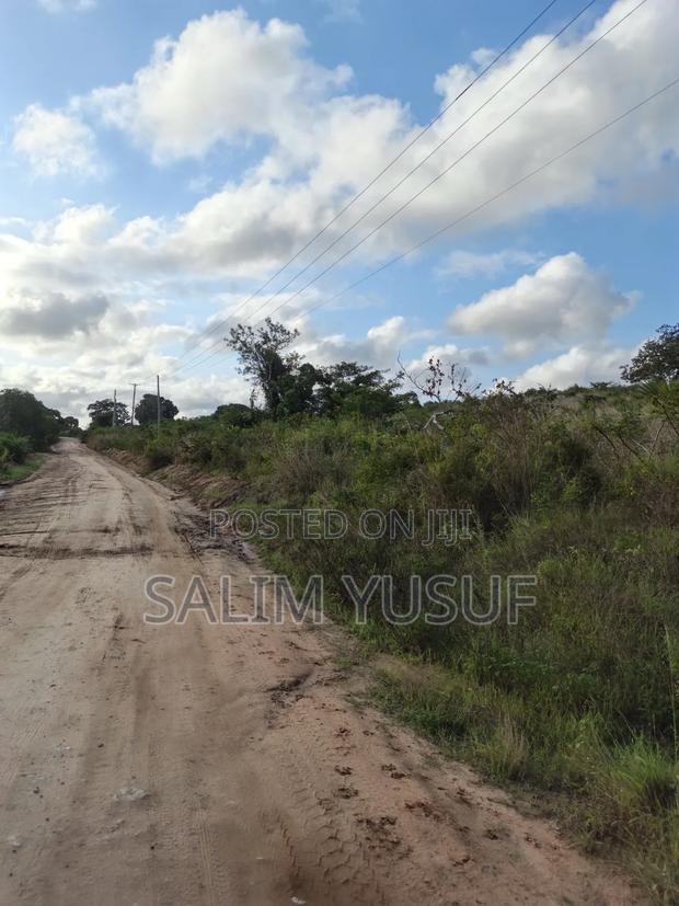 Land on Sale Tiwi Magodzoni 10 Acres 1,500,000/Per Acre