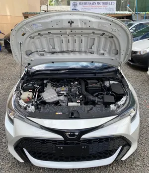 Toyota Corolla Touring 2019 White