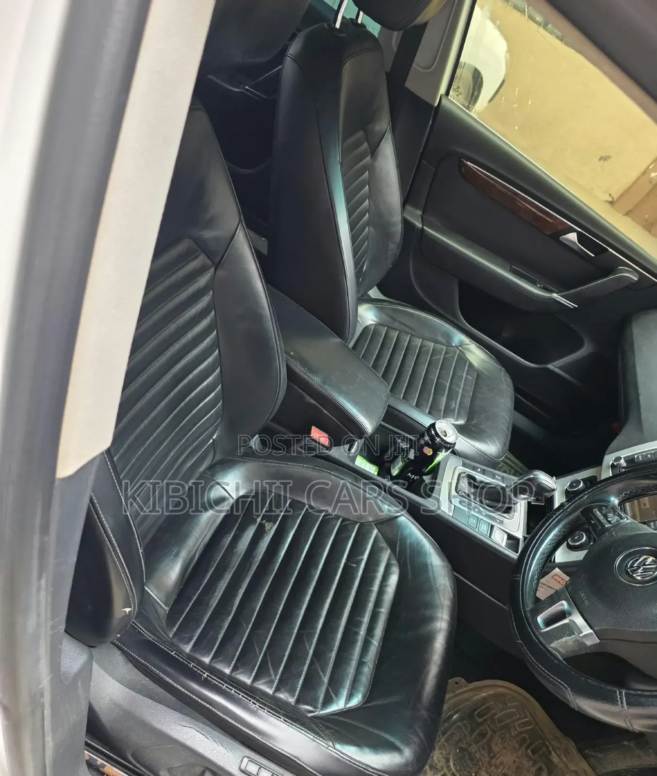 Volkswagen Passat 2011 White
