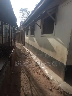 6bdrm House in Shanzu Bush-Bar Area for sale