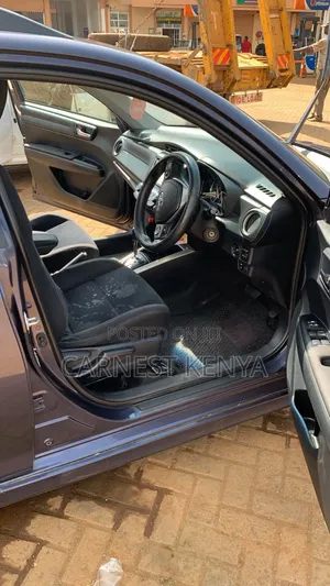 Toyota Corolla Fielder 2015