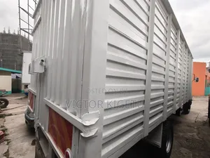 Isuzu FRR90 2022 White