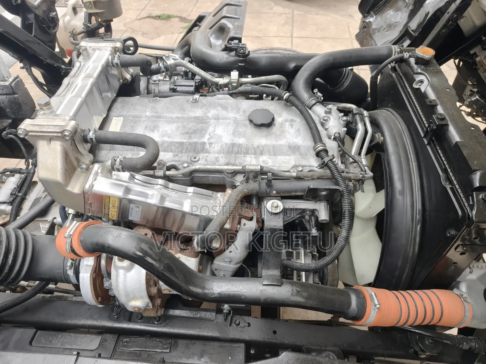 Isuzu FRR90 2022 White