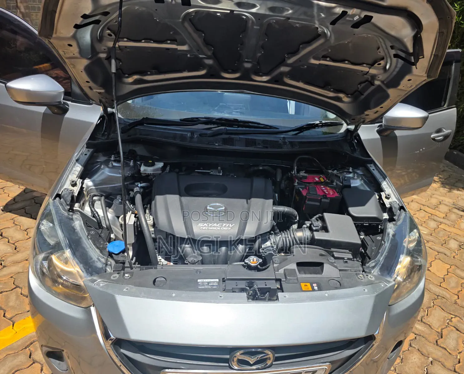 Mazda Demio 2016 Silver