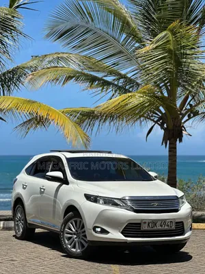 Toyota Harrier 2.0 4WD 2016 White
