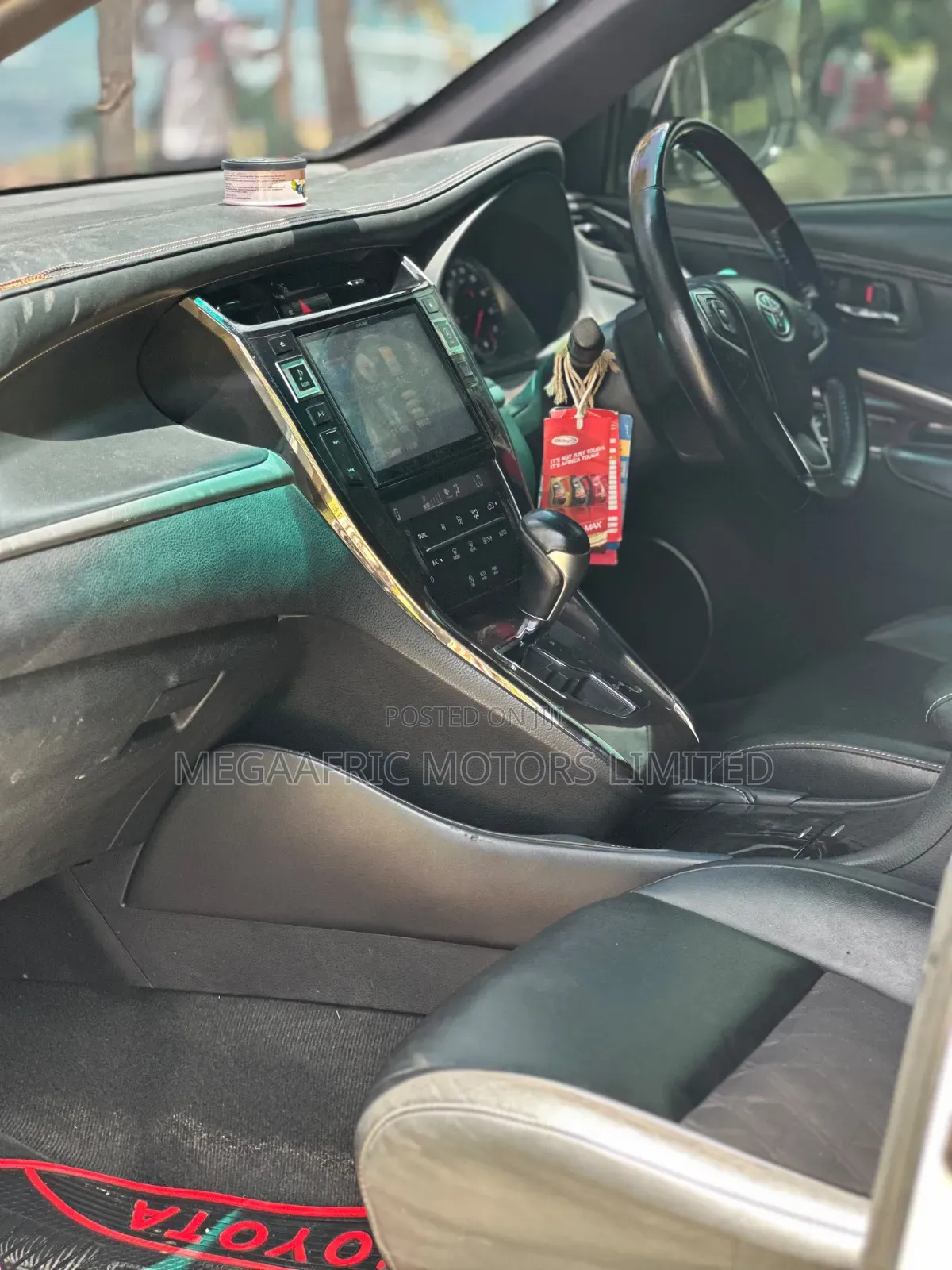 Toyota Harrier 2.0 4WD 2016 White