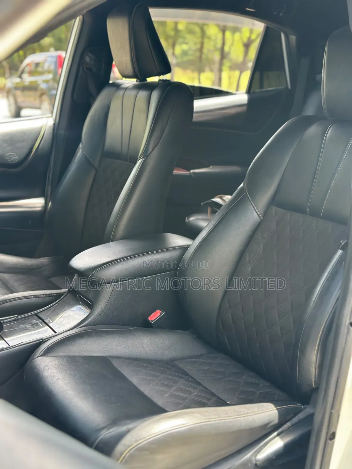 Toyota Harrier 2.0 4WD 2016 White