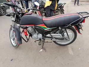 Honda 2023 Red