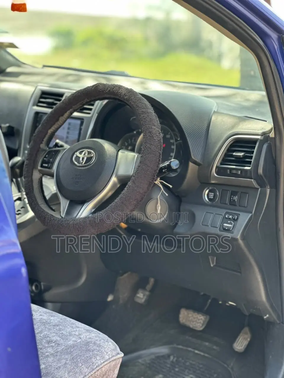 Toyota Ractis 2012 Blue