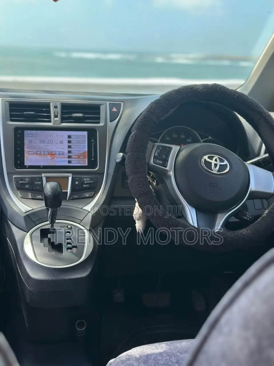 Toyota Ractis 2012 Blue