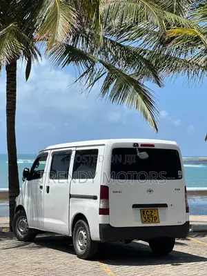 Toyota TownAce 2012 White