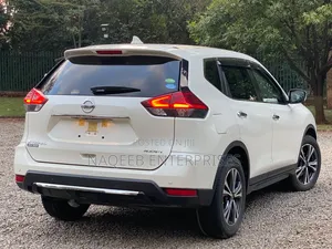 Nissan X-Trail 2.0 Petrol AWD 2019 White