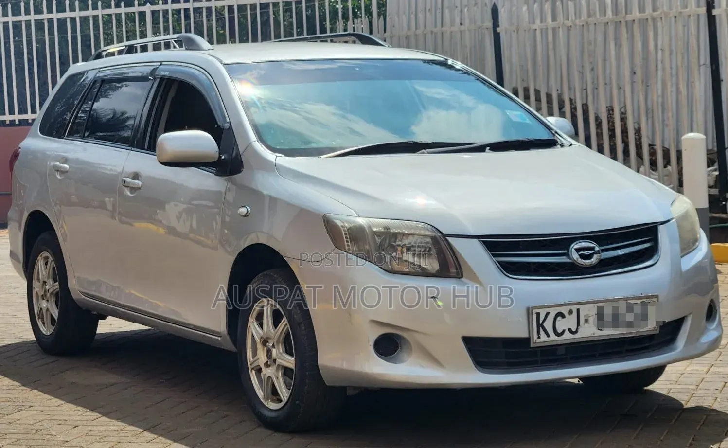 Toyota Corolla Fielder 1.5 Petrol FWD 2009 Silver