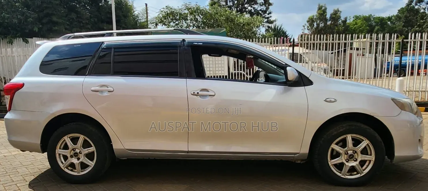 Toyota Corolla Fielder 1.5 Petrol FWD 2009 Silver
