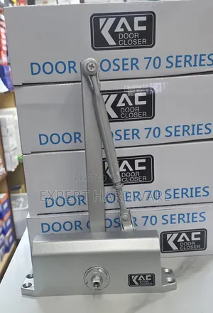 Doorcloser