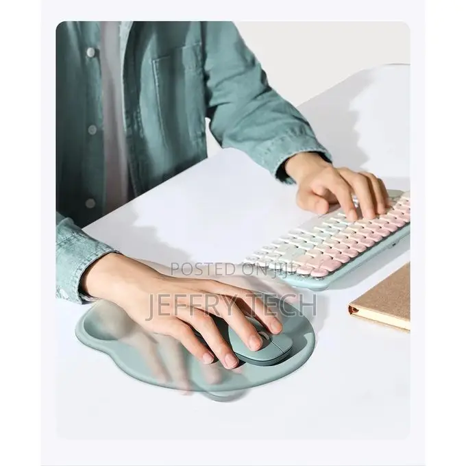 Ugreen Ergonomic Mouse Pad With Wrist Rest - LP668