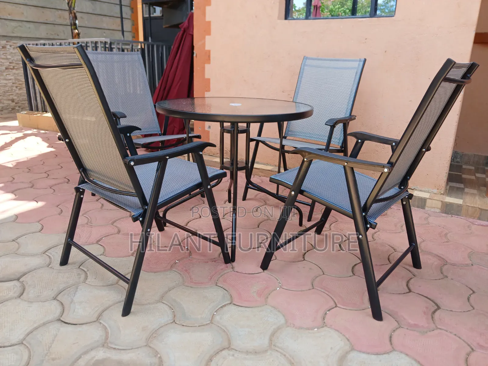 4-Seater Foldable Outdoor Dining Set With Glass Table