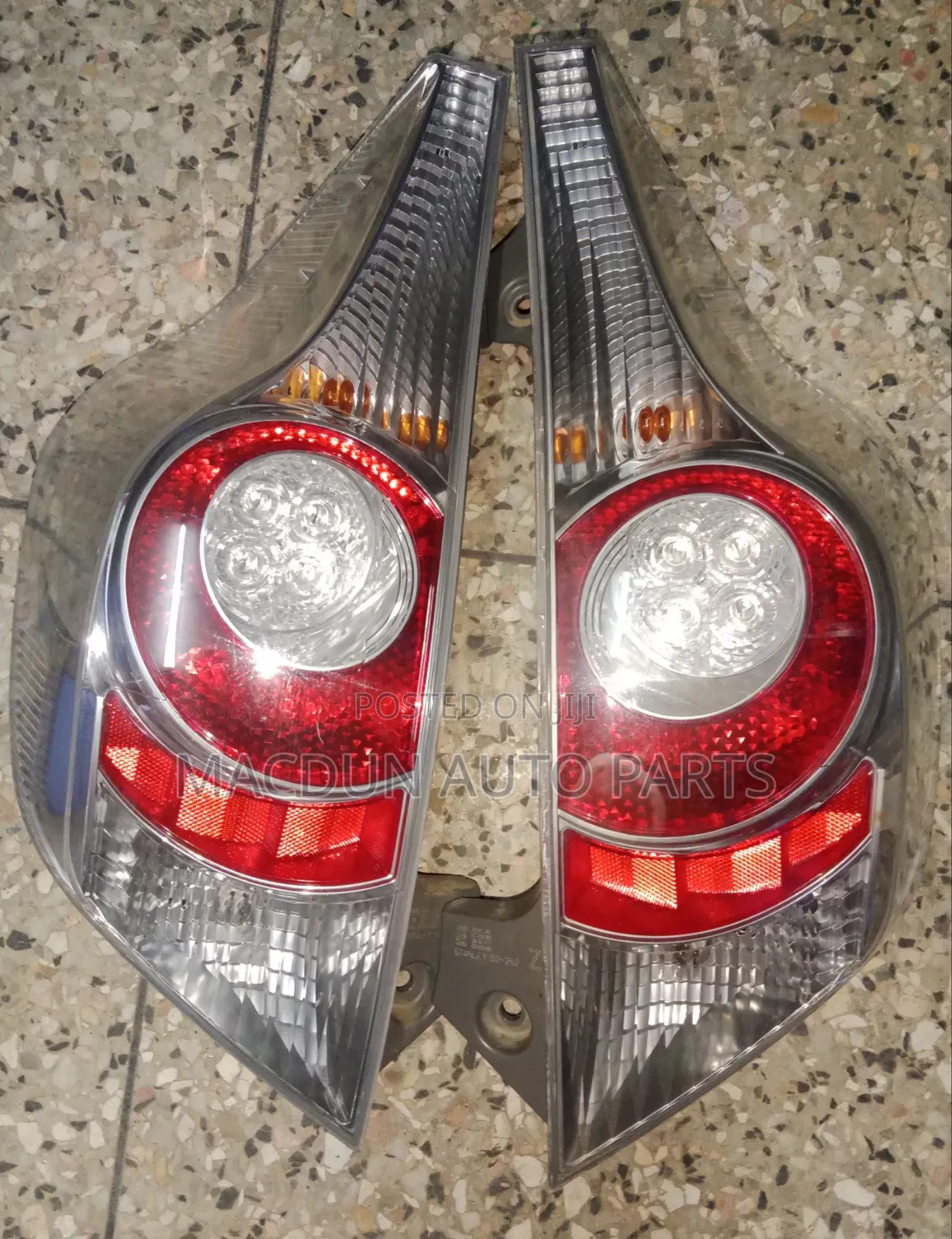 Toyota Aqua Tail Lights