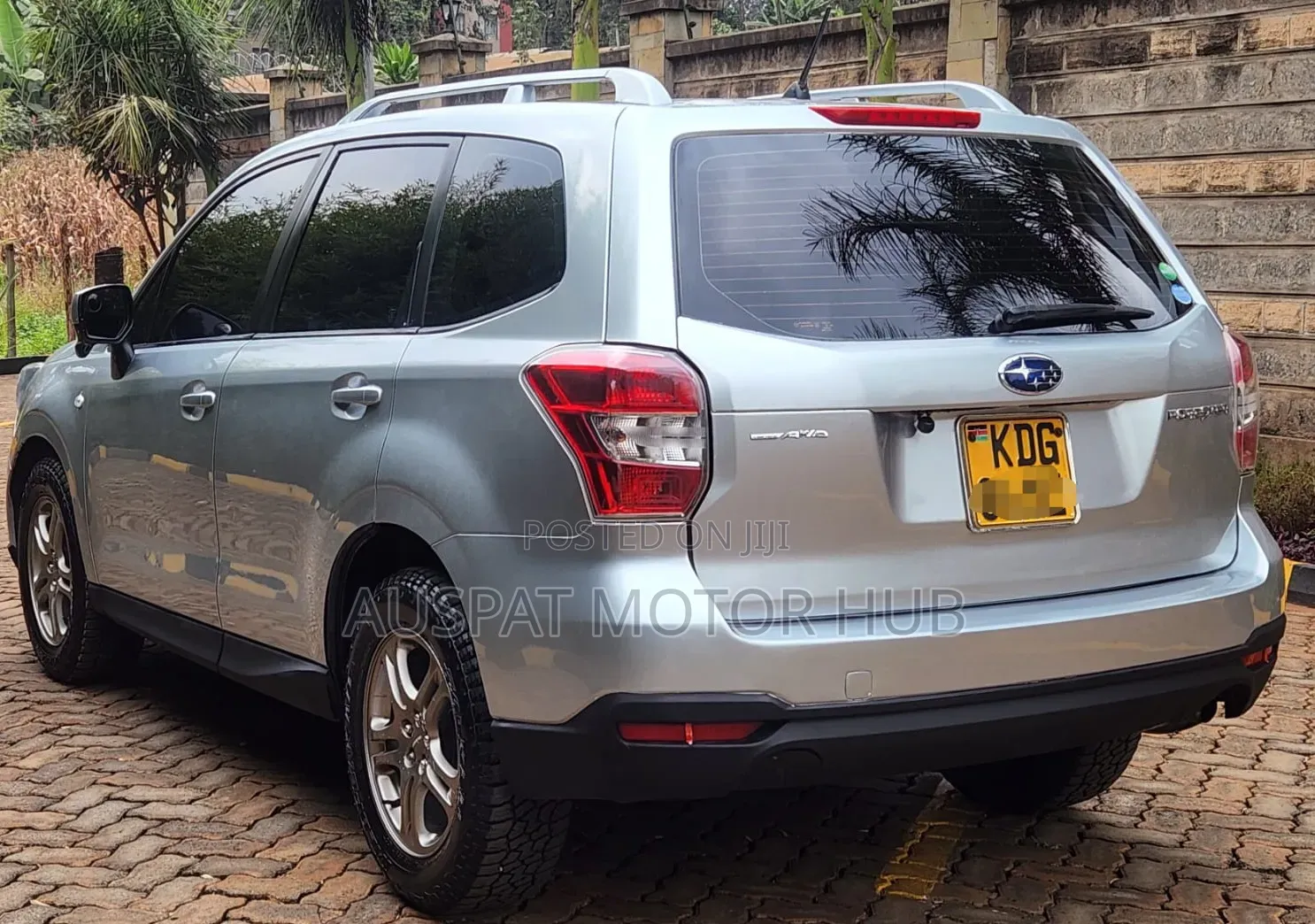 Subaru Forester 2.0XT Premium 4dr SUV AWD (2.0L 4cyl Turbo CVT) 2014